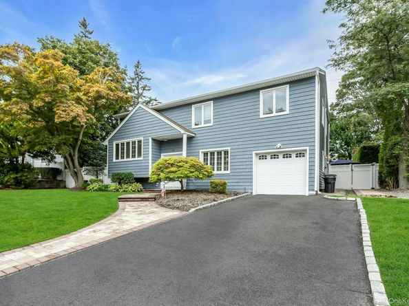 8 Lois Lane, Old Bethpage NY 11804