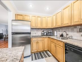 14 Fieldstone Drive 340, Hartsdale NY 10530