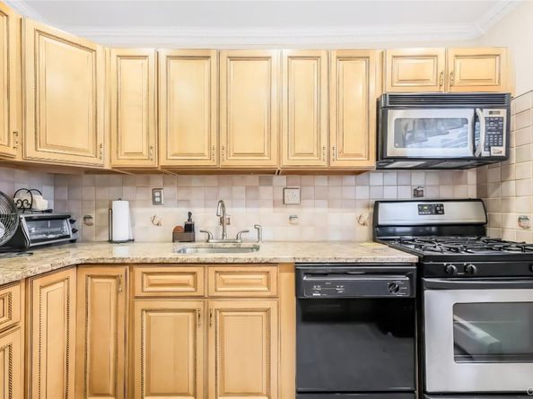 14 Fieldstone Drive 340, Hartsdale NY 10530