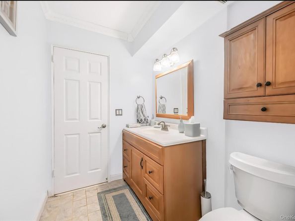 14 Fieldstone Drive 340, Hartsdale NY 10530