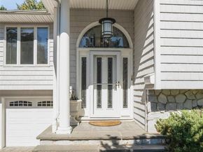 33 Pittoni Drive, Commack NY 11725