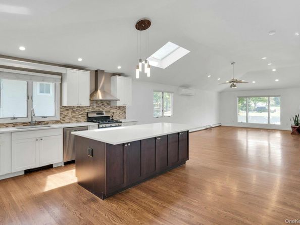 33 Pittoni Drive, Commack NY 11725
