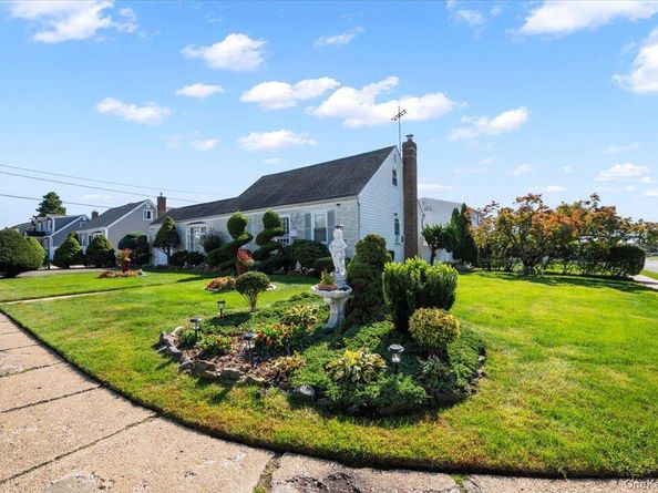 3520 Mallard Road, Levittown NY 11756