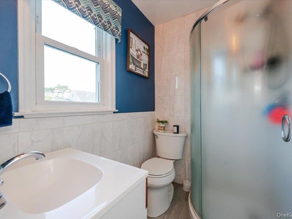 165 Tremont Road, Lindenhurst NY 11757