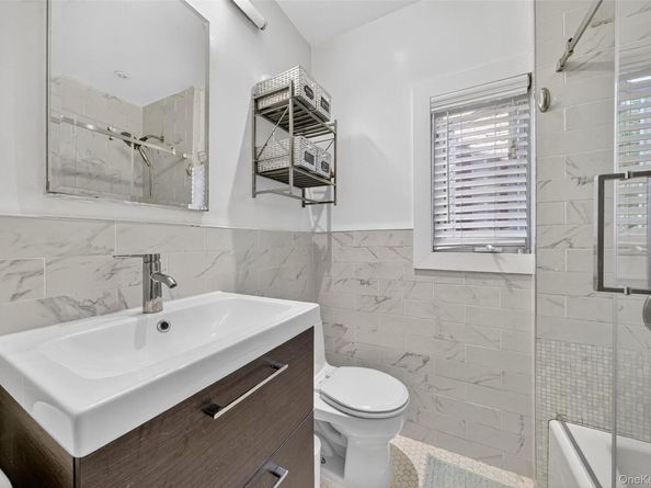 305 W 259th Street, Bronx NY 10471