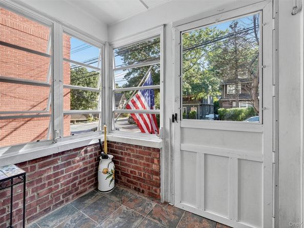 305 W 259th Street, Bronx NY 10471