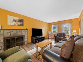 23 Oakland Avenue, Rocky Point NY 11778