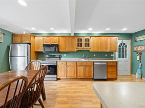 23 Oakland Avenue, Rocky Point NY 11778