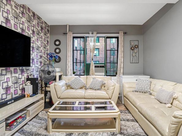 1 Metropolitan Oval 1B, Bronx NY 10462