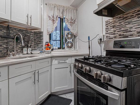 1 Metropolitan Oval 1B, Bronx NY 10462