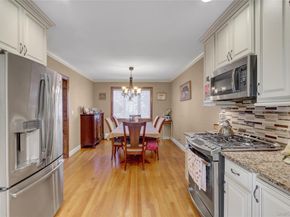 225 Park Avenue, Williston Park NY 11596