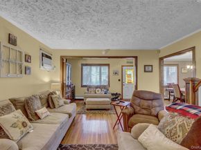 225 Park Avenue, Williston Park NY 11596