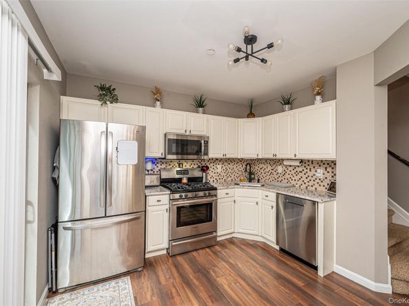 1 Casey Lane, Middle Island NY 11953