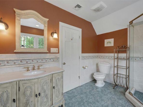 95 Clarence Road, Scarsdale NY 10583