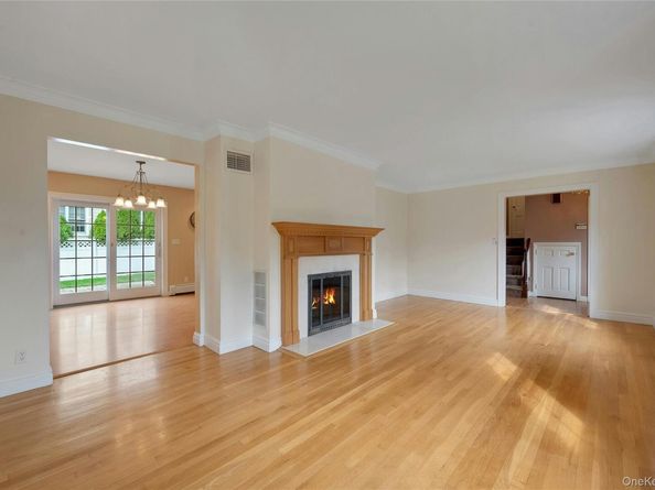 95 Clarence Road, Scarsdale NY 10583