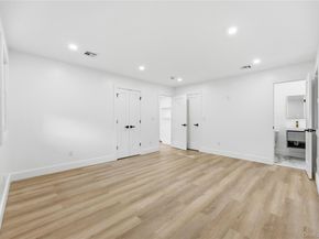 5 Orient Court, Westbury NY 11590