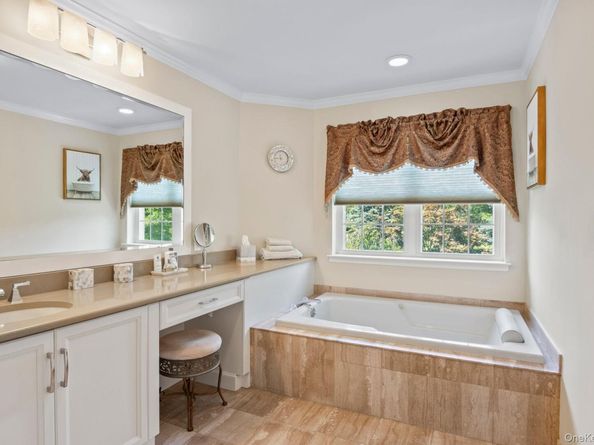 89 Hamlet Drive, Commack NY 11725