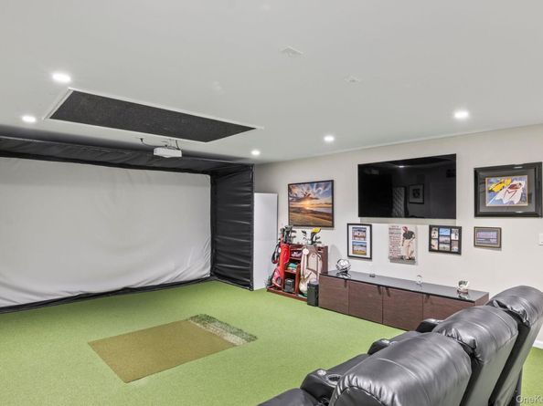 89 Hamlet Drive, Commack NY 11725