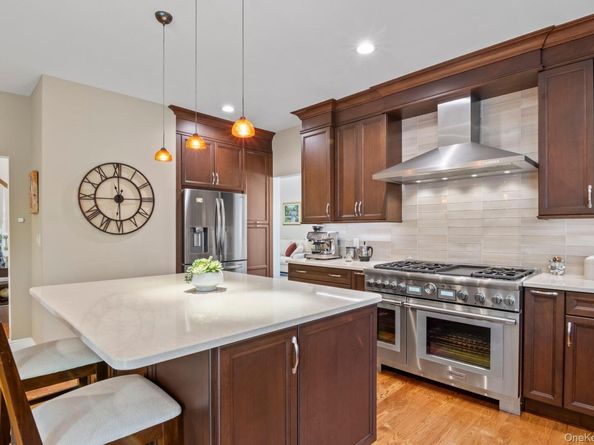 89 Hamlet Drive, Commack NY 11725