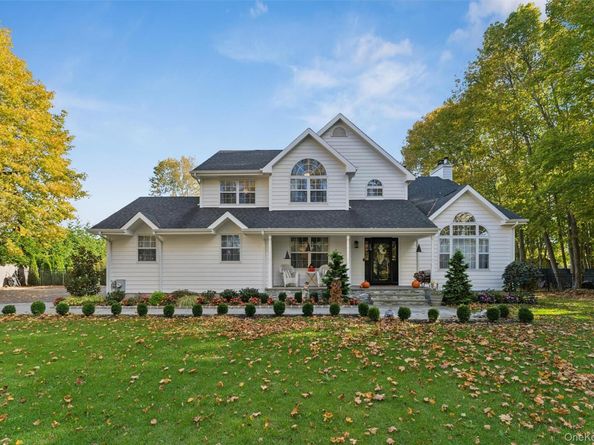 3 Seatuck Cove Circle, Eastport NY 11941