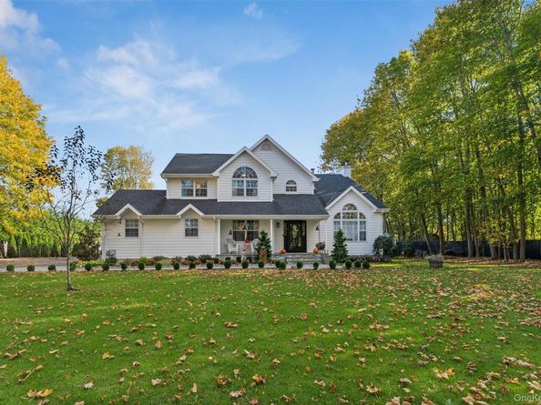 3 Seatuck Cove Circle, Eastport NY 11941