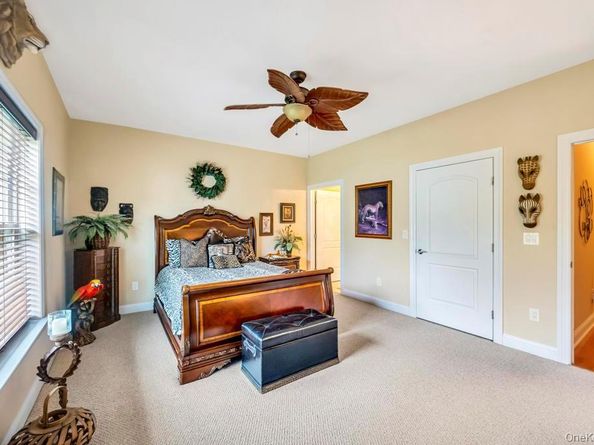 4 Haverton Court, Riverhead NY 11901