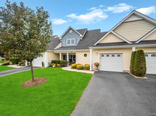 4 Haverton Court, Riverhead NY 11901