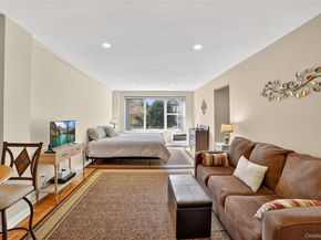 10 Old Mamaroneck Road 4K, White Plains NY 10605