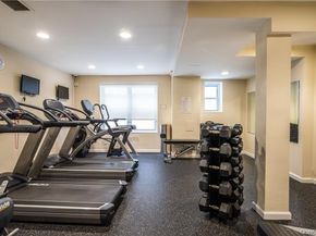 10 Old Mamaroneck Road 4K, White Plains NY 10605