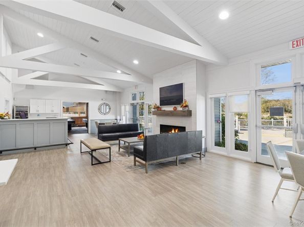 546 Highland Court, Moriches NY 11955