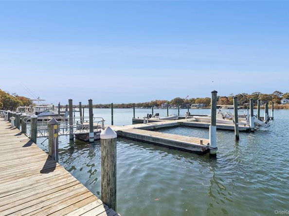 546 Highland Court, Moriches NY 11955