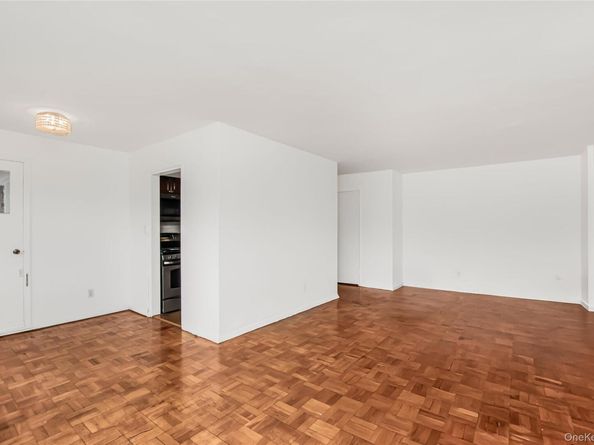 3131 Grand Concourse 5D, Bronx NY 10468