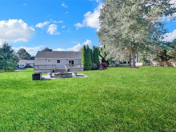 230 Baywood Drive, Baiting Hollow NY 11933