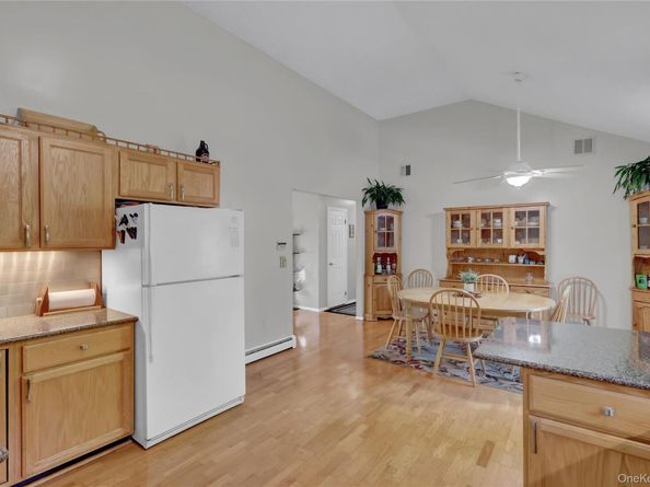 230 Baywood Drive, Baiting Hollow NY 11933