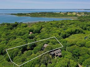 98 Spring Pond Lane, Southampton NY 11968