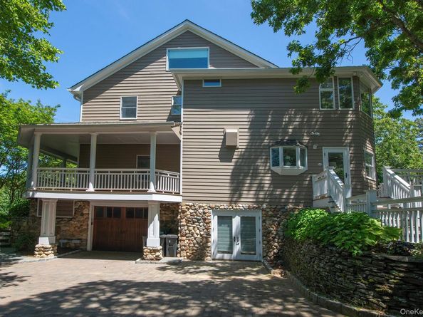 98 Spring Pond Lane, Southampton NY 11968