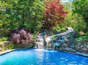 98 Spring Pond Lane, Southampton NY 11968