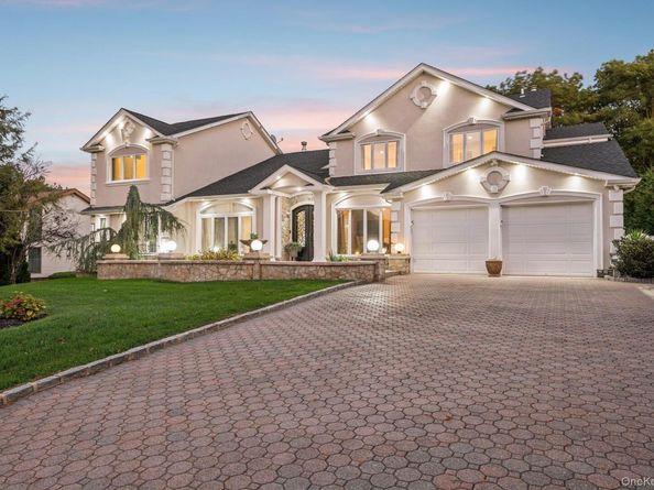 63 Fleetwood Road, Commack NY 11725