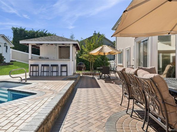 63 Fleetwood Road, Commack NY 11725