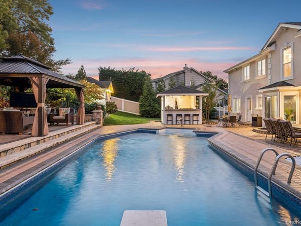 63 Fleetwood Road, Commack NY 11725