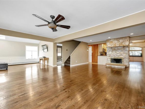 37 Angle Lane, Hicksville NY 11801