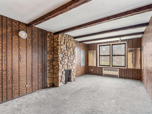 33-26 92 Street 5W, Jackson Heights NY 11372