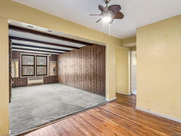33-26 92 Street 5W, Jackson Heights NY 11372