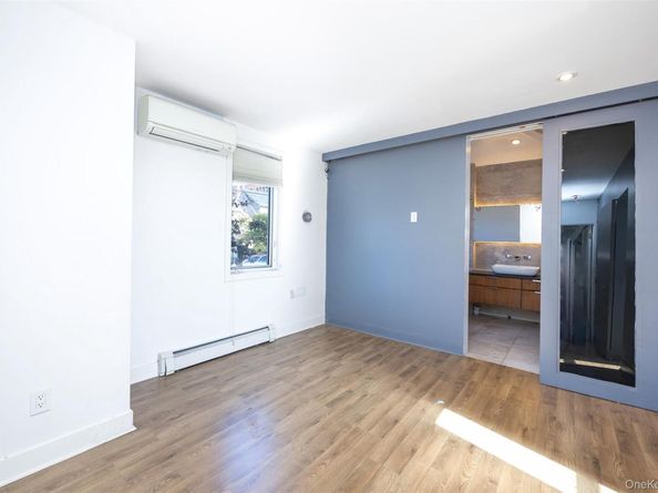 9-01 127 Street, College Point NY 11356