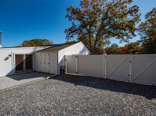 3 Walnut Road, Rocky Point NY 11778