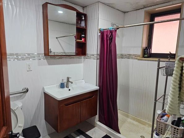 108-38 41 Avenue 1A, Corona NY 11368