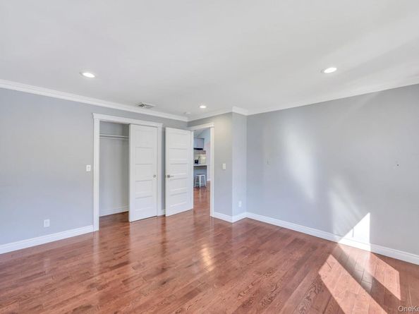 145 Centre Avenue, Lindenhurst NY 11757