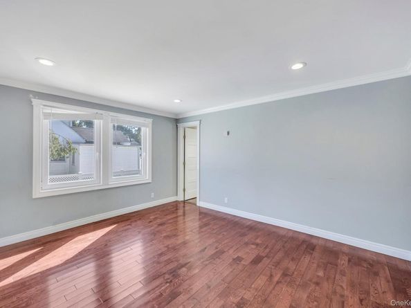 145 Centre Avenue, Lindenhurst NY 11757