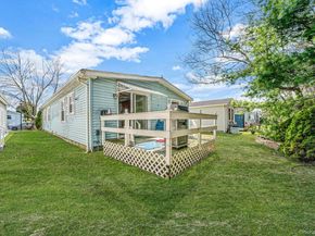 191 Village Circle W, Manorville NY 11949