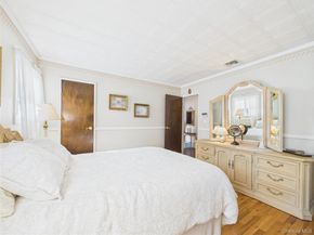 5 Gristmill Drive, Kings Park NY 11754